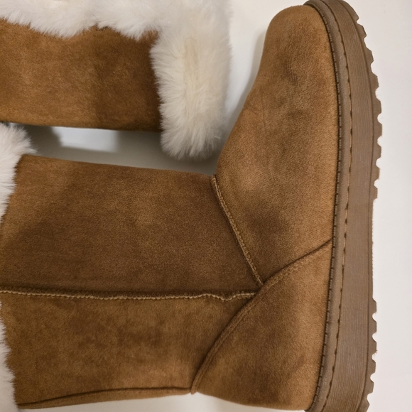 SO Chestnut Abigail Tan Brown Faux Suede Fur Trim Boots Calf Length Size 8.5 - Picture 9 of 17
